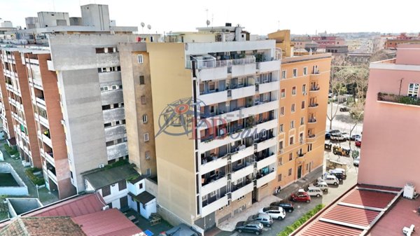 appartamento in vendita a Roma in zona Prenestino-Labicano