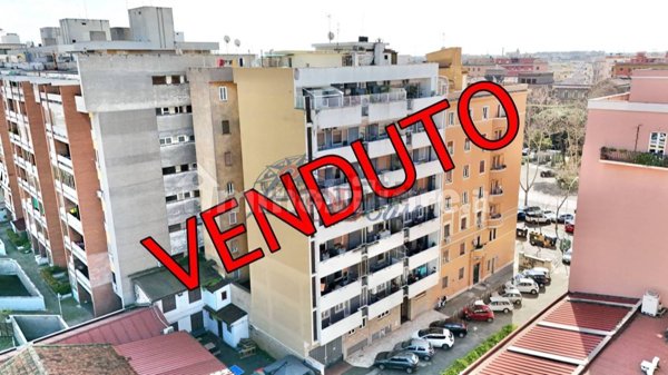 appartamento in vendita a Roma in zona Prenestino-Labicano