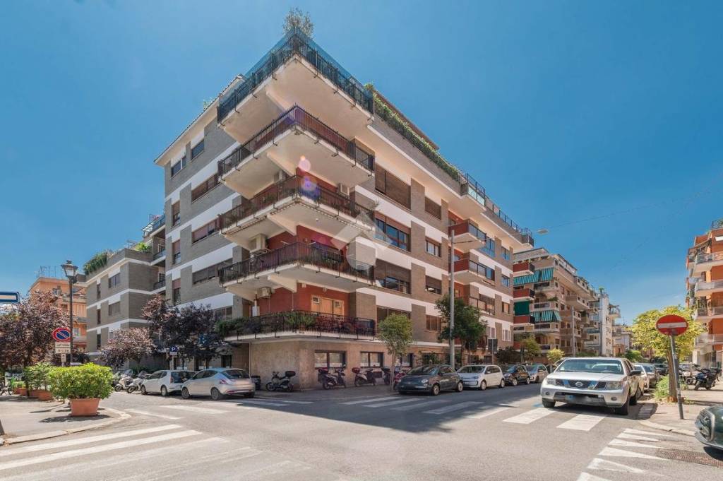 appartamento in vendita a Roma in zona Trieste