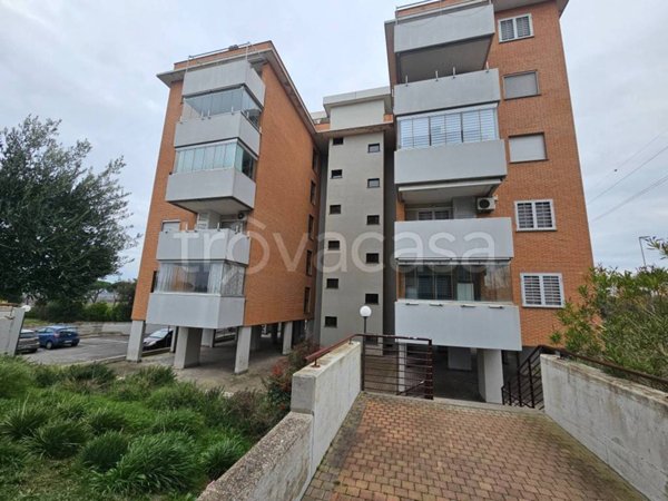 appartamento in vendita a Roma in zona Ostiense