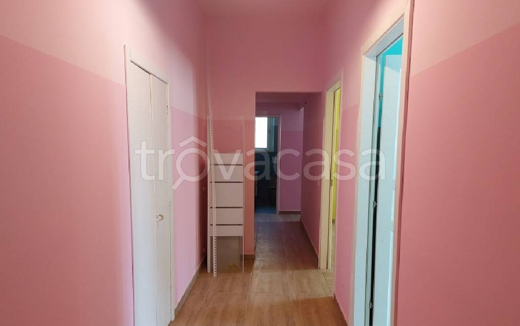 appartamento in vendita a Roma in zona Corviale