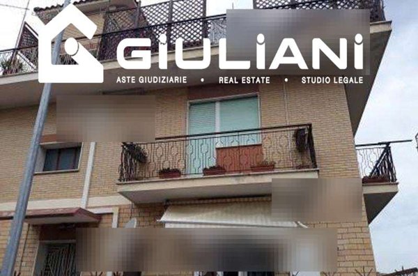 appartamento in vendita a Roma in zona Finocchio