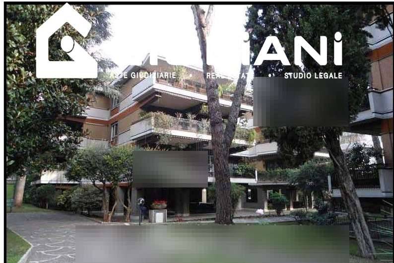 appartamento in vendita a Roma in zona Tor di Quinto