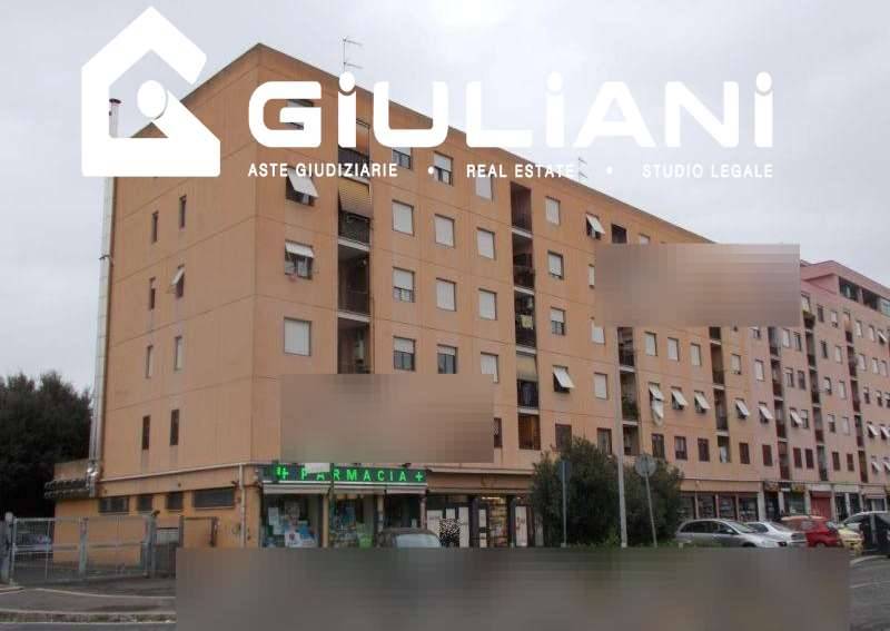 appartamento in vendita a Roma in zona Tor Bella Monaca