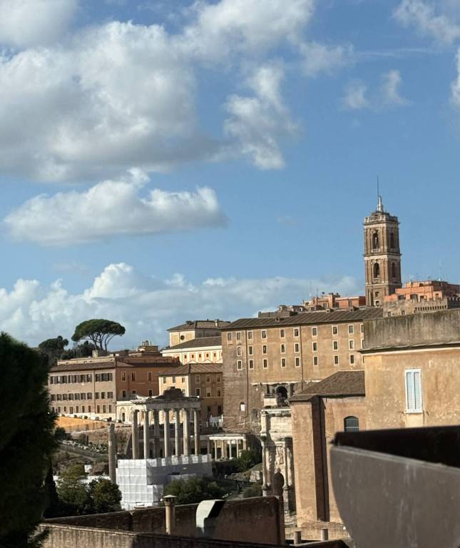 appartamento in vendita a Roma in zona Celio