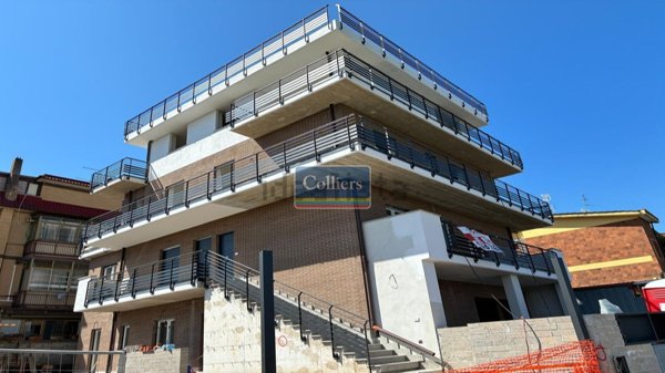 appartamento in vendita a Roma in zona Casal Morena