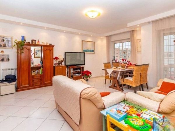 appartamento in vendita a Roma in zona Ostia