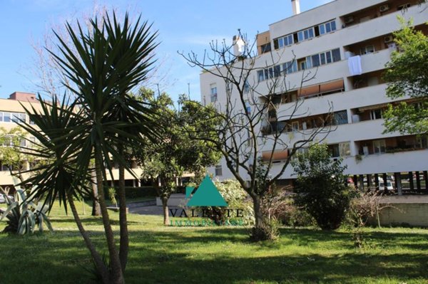 appartamento in vendita a Roma in zona Torre Gaia
