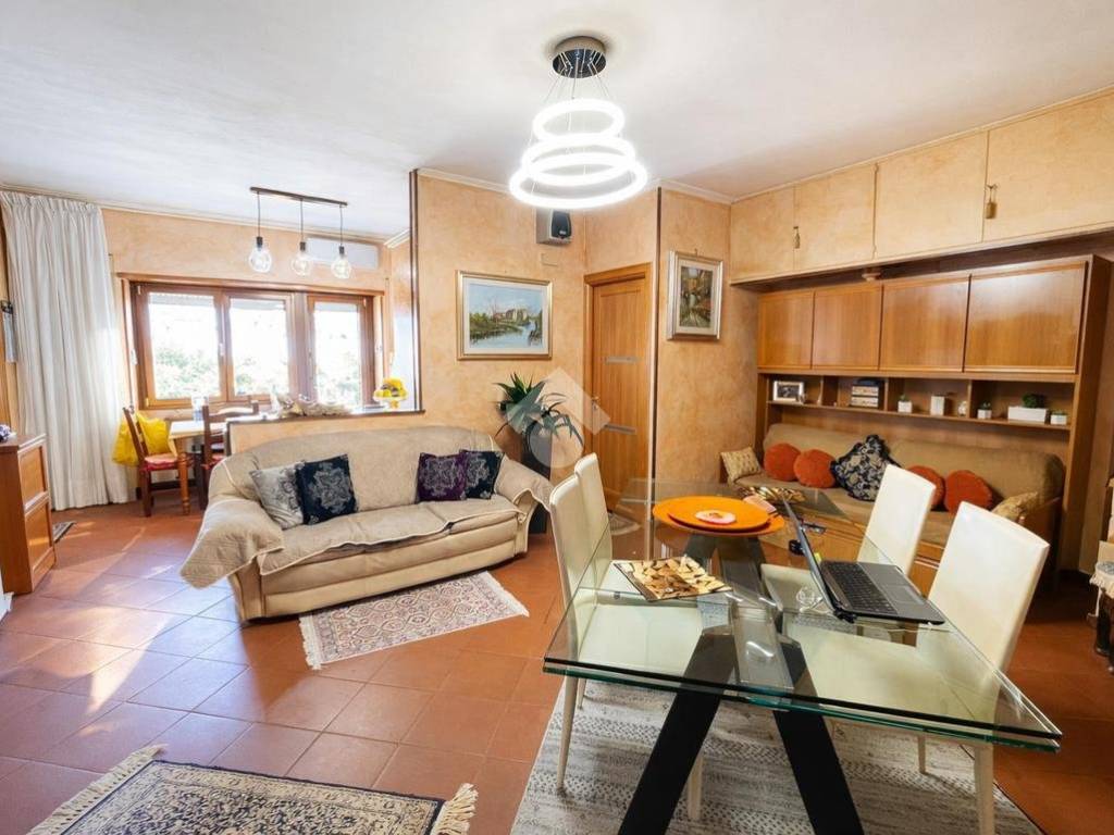 appartamento in vendita a Roma in zona Portuense