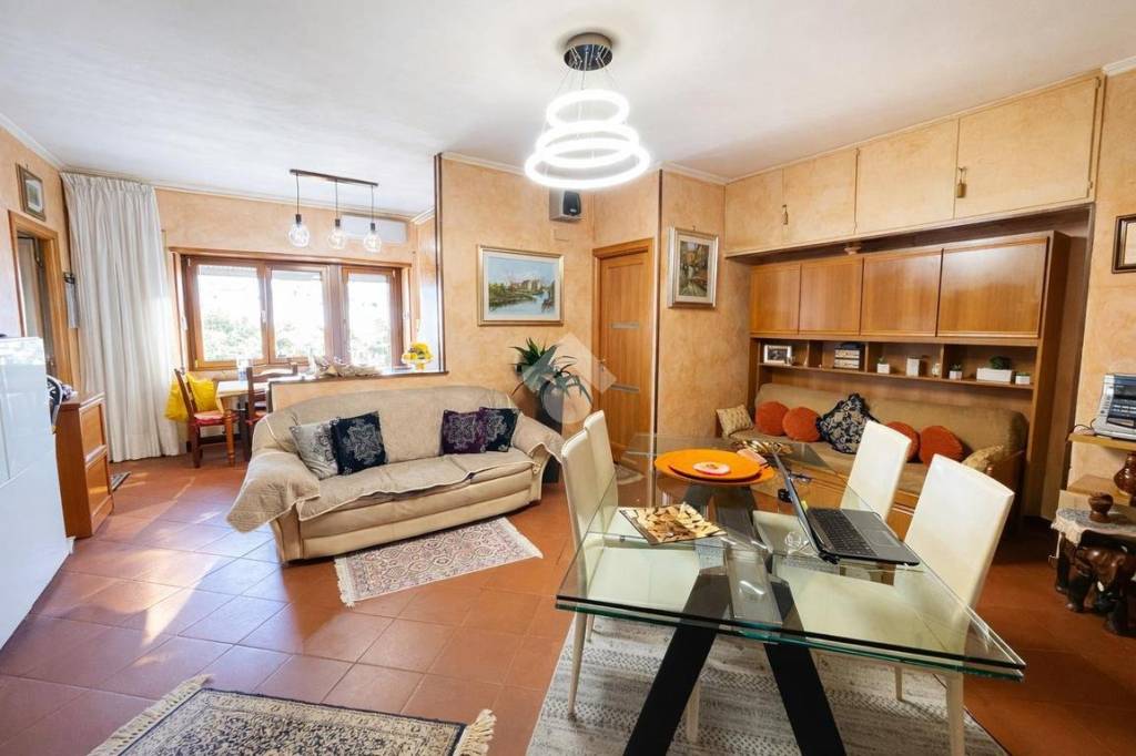 appartamento in vendita a Roma in zona Portuense