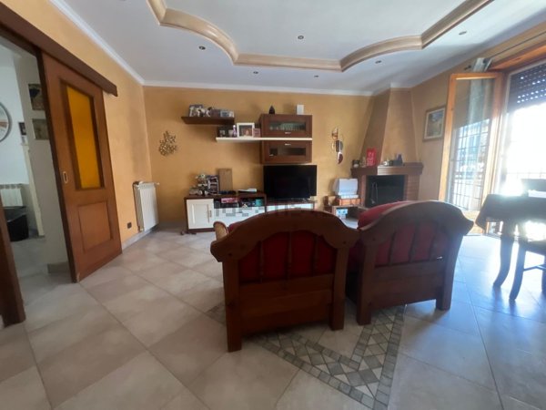 appartamento in vendita a Roma in zona Acilia