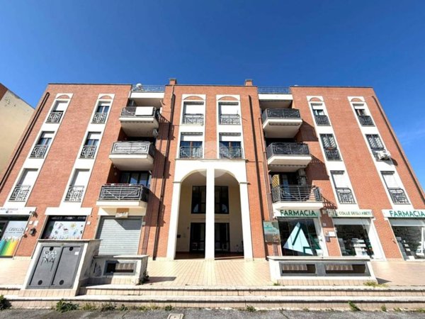 appartamento in vendita a Roma in zona Torre Angela
