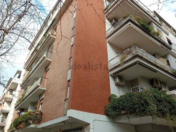 appartamento in vendita a Roma in zona Ostia