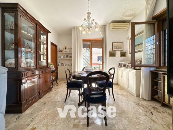 appartamento in vendita a Roma in zona Spinaceto