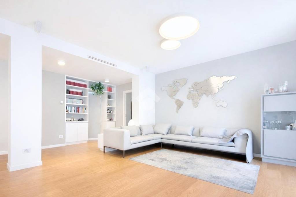 appartamento in vendita a Roma in zona Appio Latino