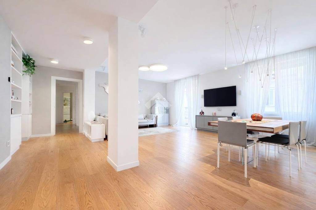 appartamento in vendita a Roma in zona Appio Latino