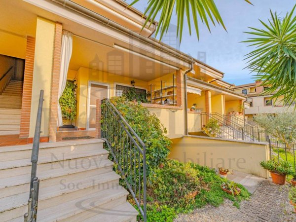 casa indipendente in vendita a Roma in zona Casalotti