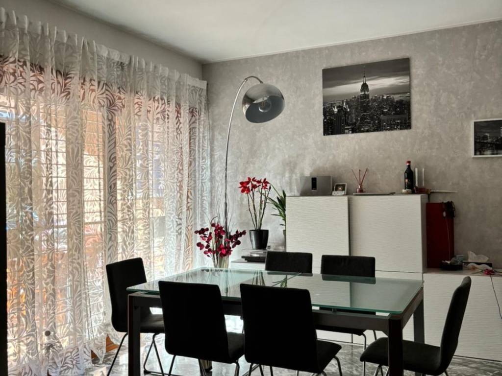 appartamento in vendita a Roma in zona Giuliano Dalmata