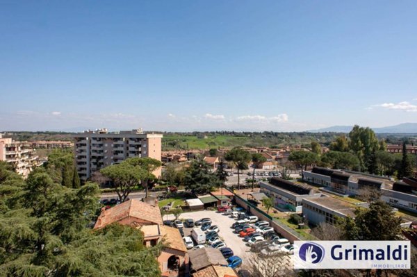 appartamento in vendita a Roma in zona Giuliano Dalmata