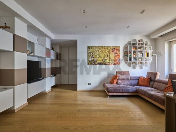 appartamento in vendita a Roma in zona Prenestino-Labicano