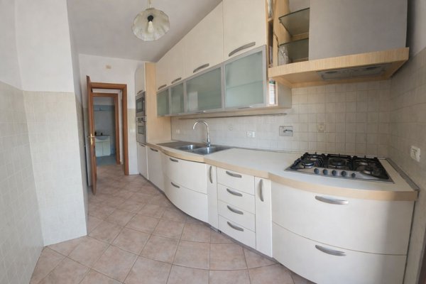 casa indipendente in vendita a Roma in zona Infernetto