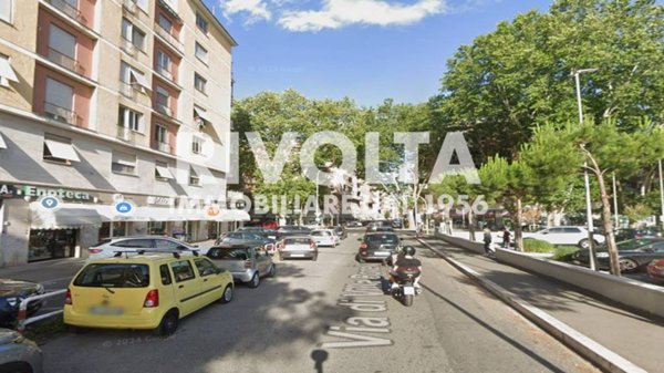 appartamento in vendita a Roma in zona Portuense
