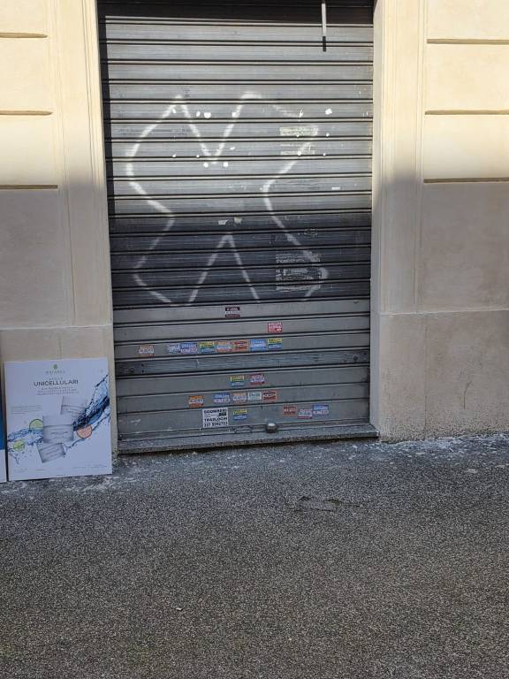 negozio in vendita a Roma in zona Ostiense