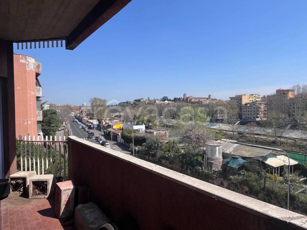 appartamento in vendita a Roma in zona Gianicolense