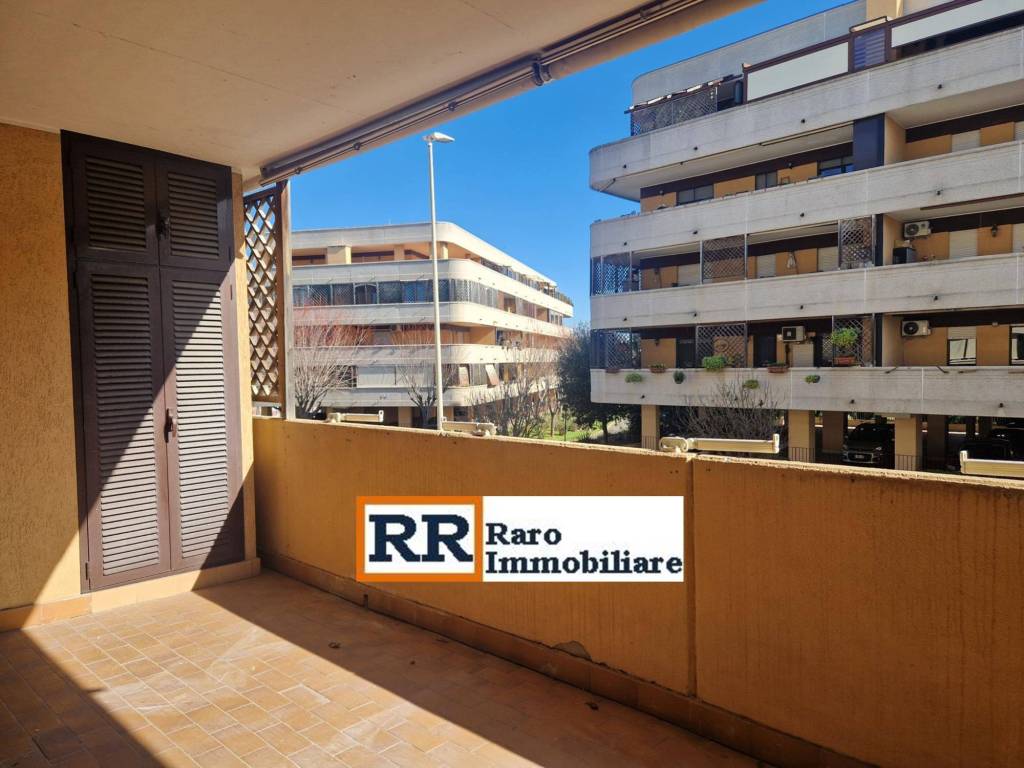 appartamento in vendita a Roma in zona Ostiense