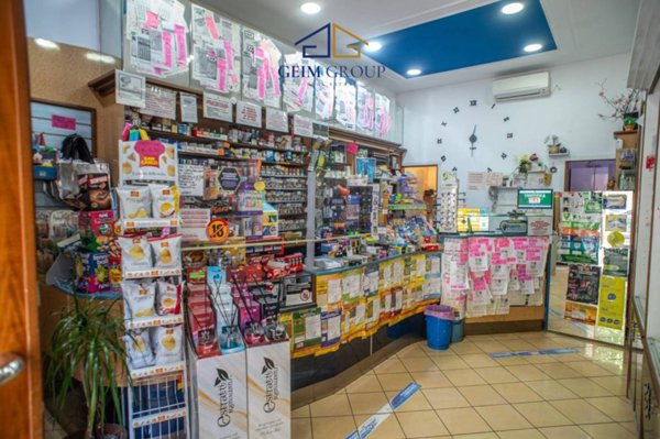 negozio in vendita a Roma in zona Prenestino-Labicano