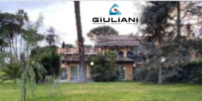 casa indipendente in vendita a Roma in zona Torricola