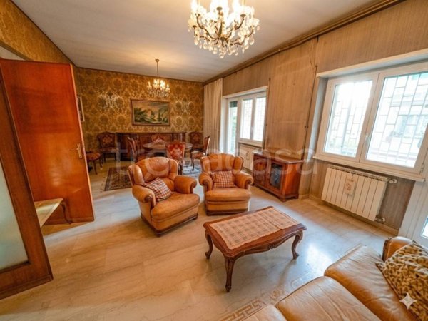 appartamento in vendita a Roma in zona Ostia