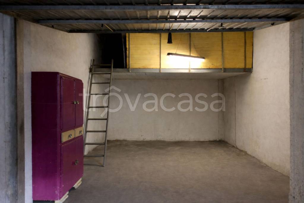 negozio in vendita a Roma in zona Collatino