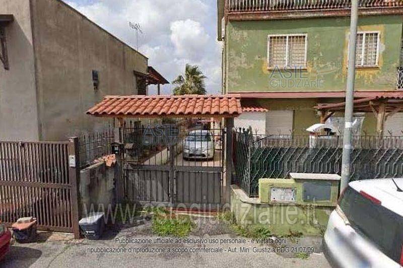 casa indipendente in vendita a Roma in zona Finocchio