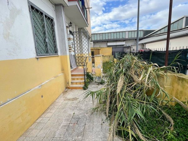 appartamento in vendita a Roma in zona Torre Angela