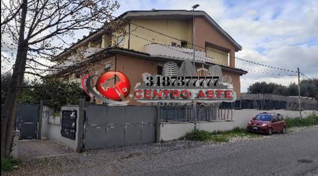 appartamento in vendita a Roma in zona Finocchio