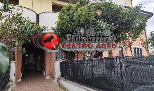 appartamento in vendita a Roma in zona Finocchio