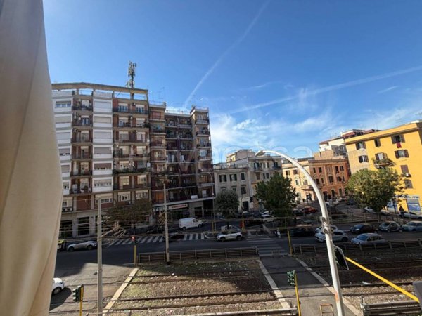 appartamento in vendita a Roma in zona Prenestino-Labicano