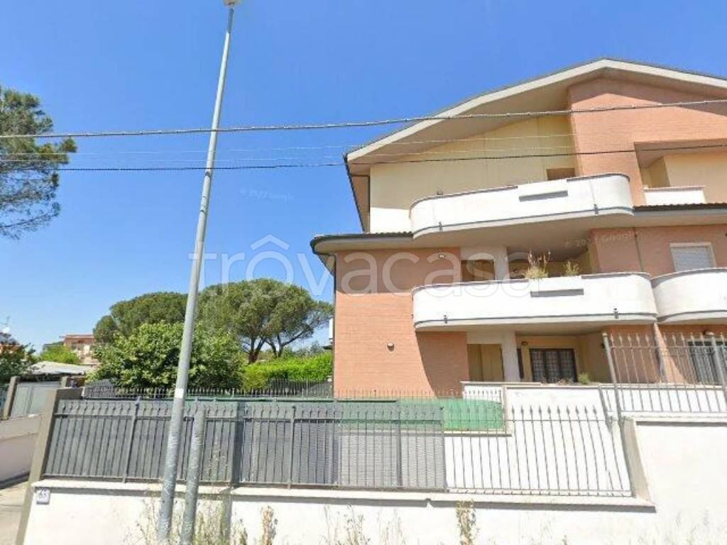 appartamento in vendita a Roma in zona Finocchio