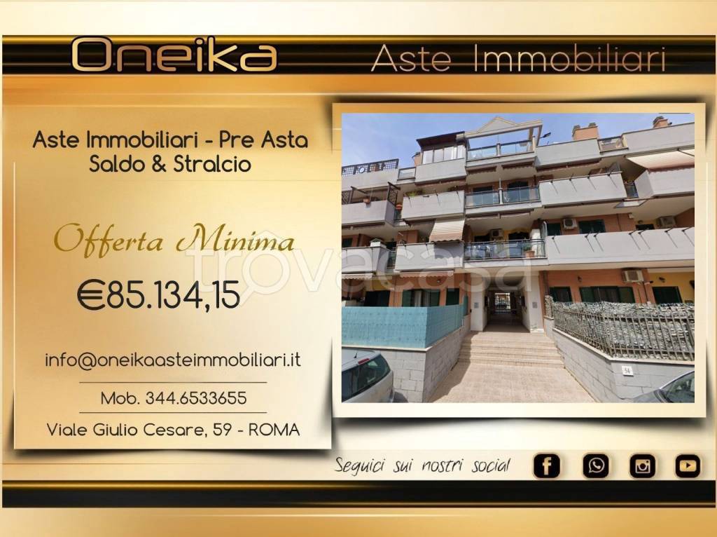 appartamento in vendita a Roma in zona Torre Angela