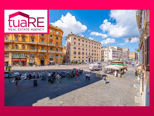 appartamento in vendita a Roma in zona Parione/Sant'Eustachio