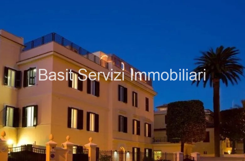 appartamento in vendita a Roma in zona Centro Storico