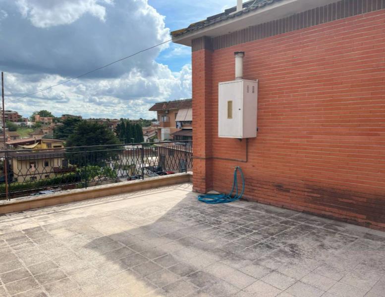 appartamento in vendita a Roma in zona Aurelio