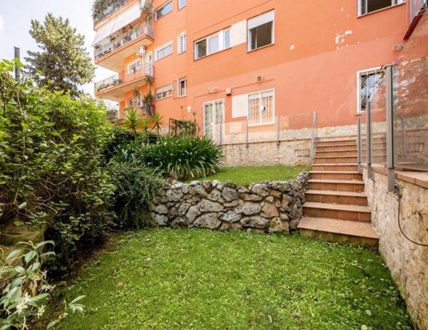 appartamento in vendita a Roma in zona Tor di Quinto