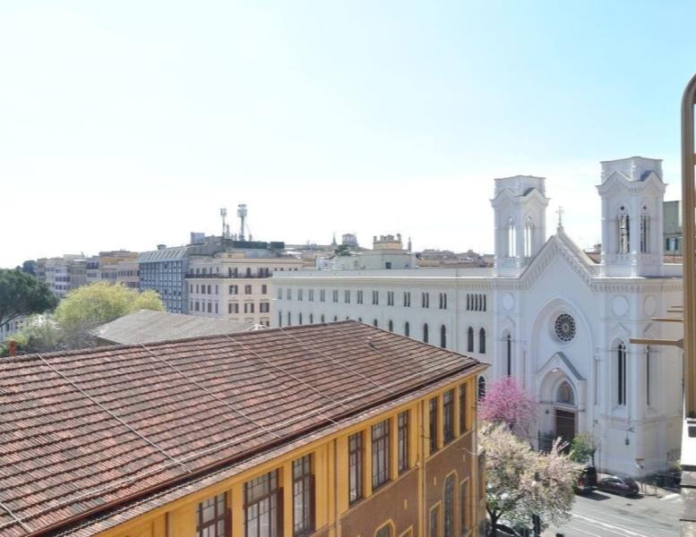 appartamento in vendita a Roma in zona Esquilino