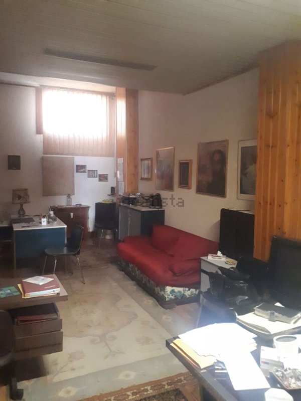 ufficio in vendita a Roma in zona Alessandrino