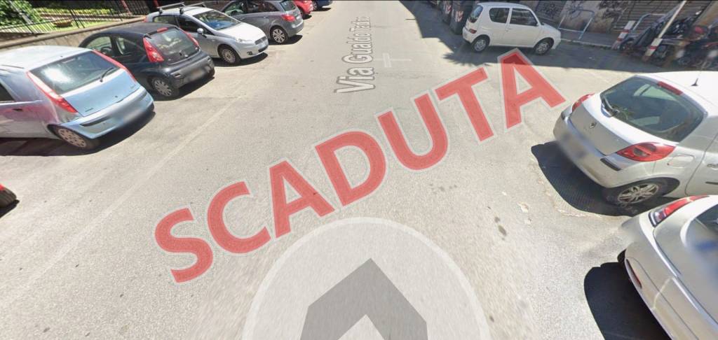 appartamento in vendita a Roma in zona Tuscolano