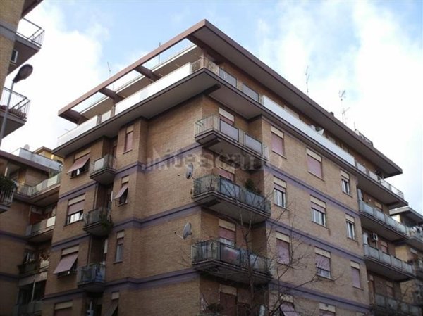 appartamento in vendita a Roma in zona Ostia