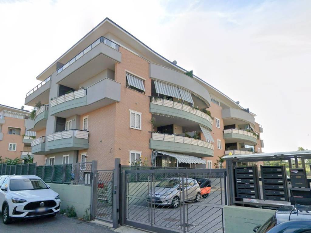 appartamento in vendita a Roma in zona Dragona/Bagnoletto