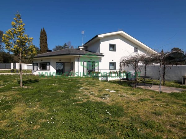 casa indipendente in vendita a Roma in zona Olgiata